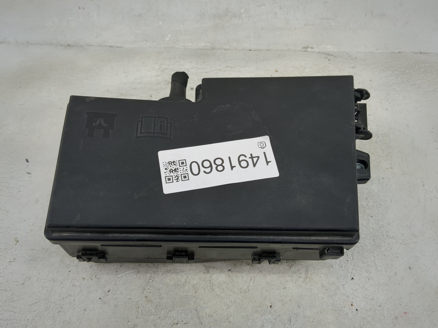2019 Ford Escape Fusebox Fuse Box Panel Relay Module P/N:AV6T-14A067-AD E02345500 Fits OEM Used Auto Parts - Oemusedautopart