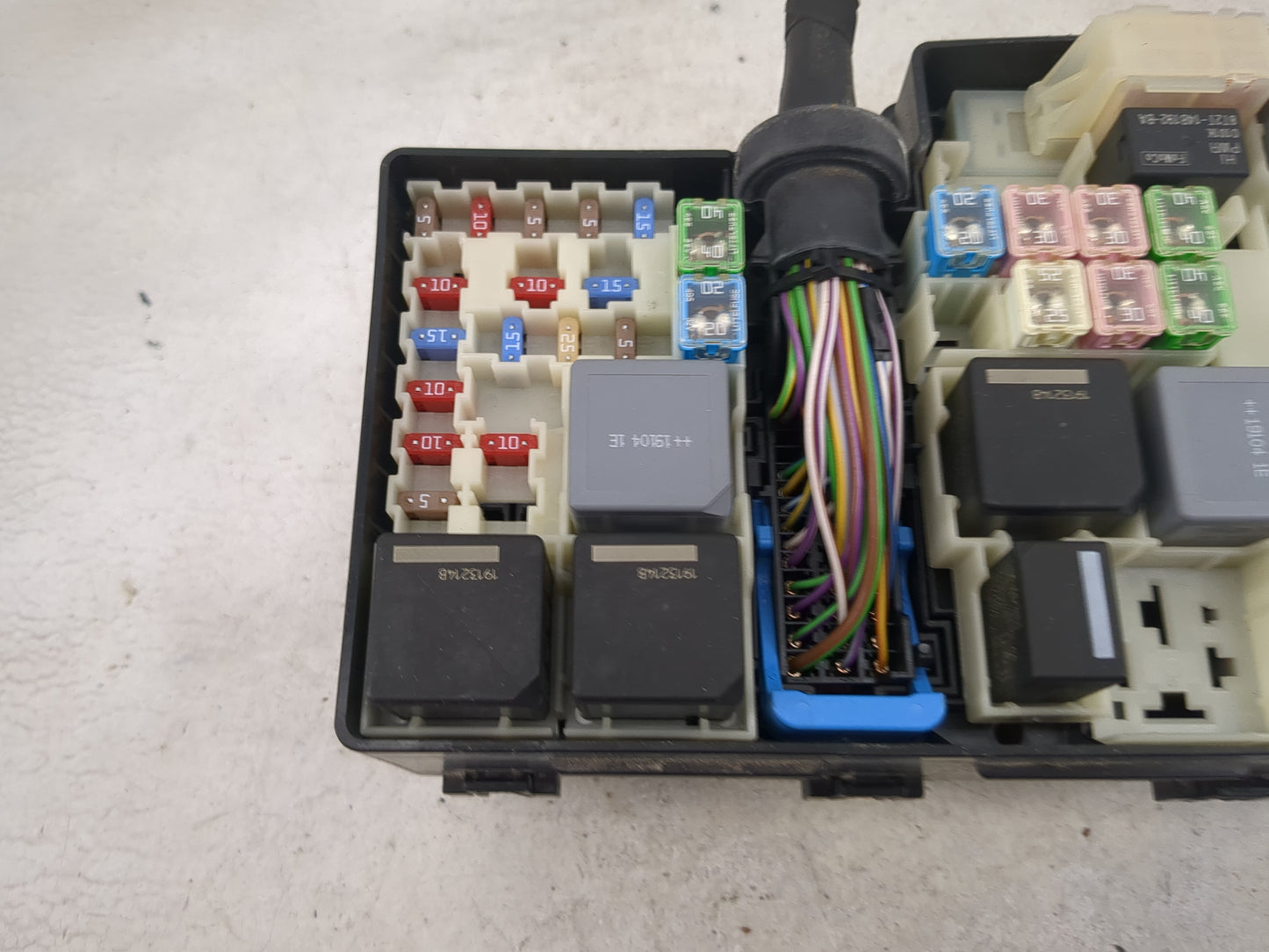 2019 Ford Escape Fusebox Fuse Box Panel Relay Module P/N:AV6T-14A067-AD E02345500 Fits OEM Used Auto Parts - Oemusedautopart