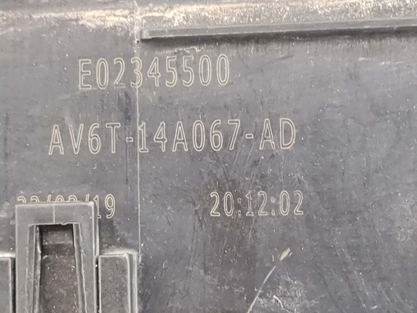 2019 Ford Escape Fusebox Fuse Box Panel Relay Module P/N:AV6T-14A067-AD E02345500 Fits OEM Used Auto Parts - Oemusedautopart