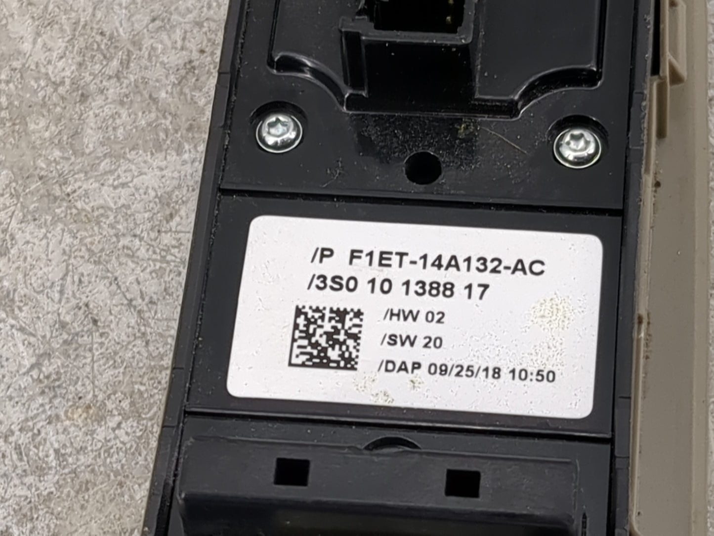 2013-2019 Ford Escape Master Power Window Switch Replacement Driver Side Left P/N:F1ET-14A132-AC 3S0 10 1388 17 Fits OEM Use