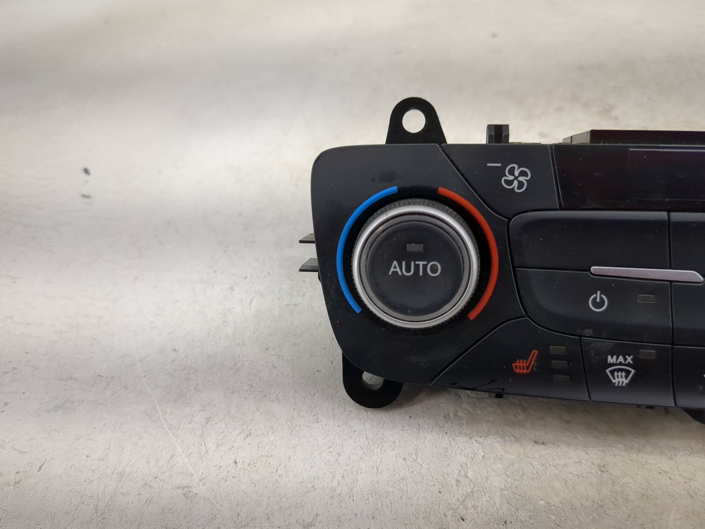2018-2019 Ford Escape Climate Control Module Temperature AC/Heater Replacement P/N:GJ5T-18C612-CK GKAVJ3M07A Fits Fits 2018 