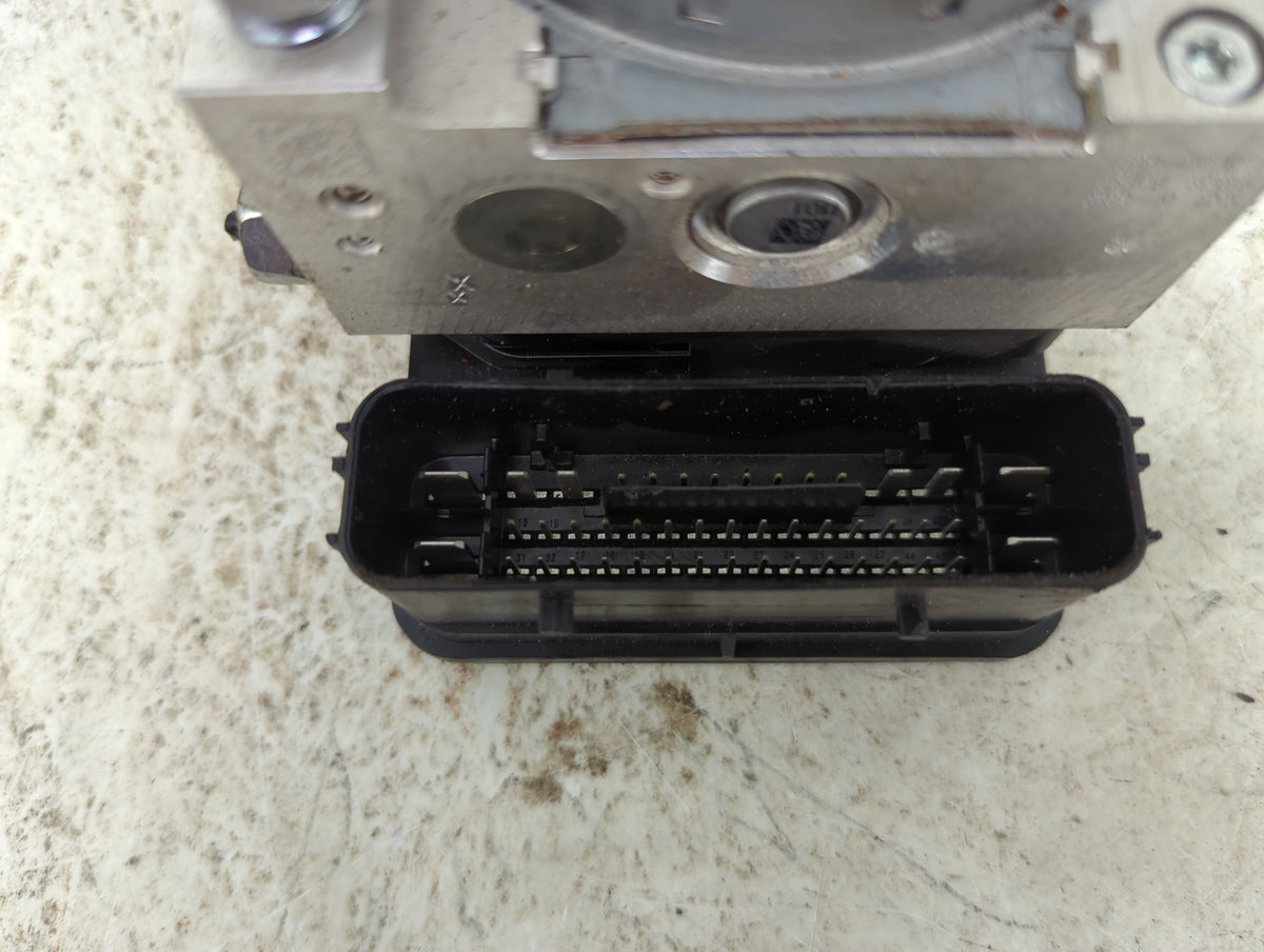 2017-2019 Ford Escape Anti-Lock Brake ABS Pump Module Actuator OEM P/N:GV61-2C405-CL 10.0220-1572.4 Fits Fits 2017 2018 2019