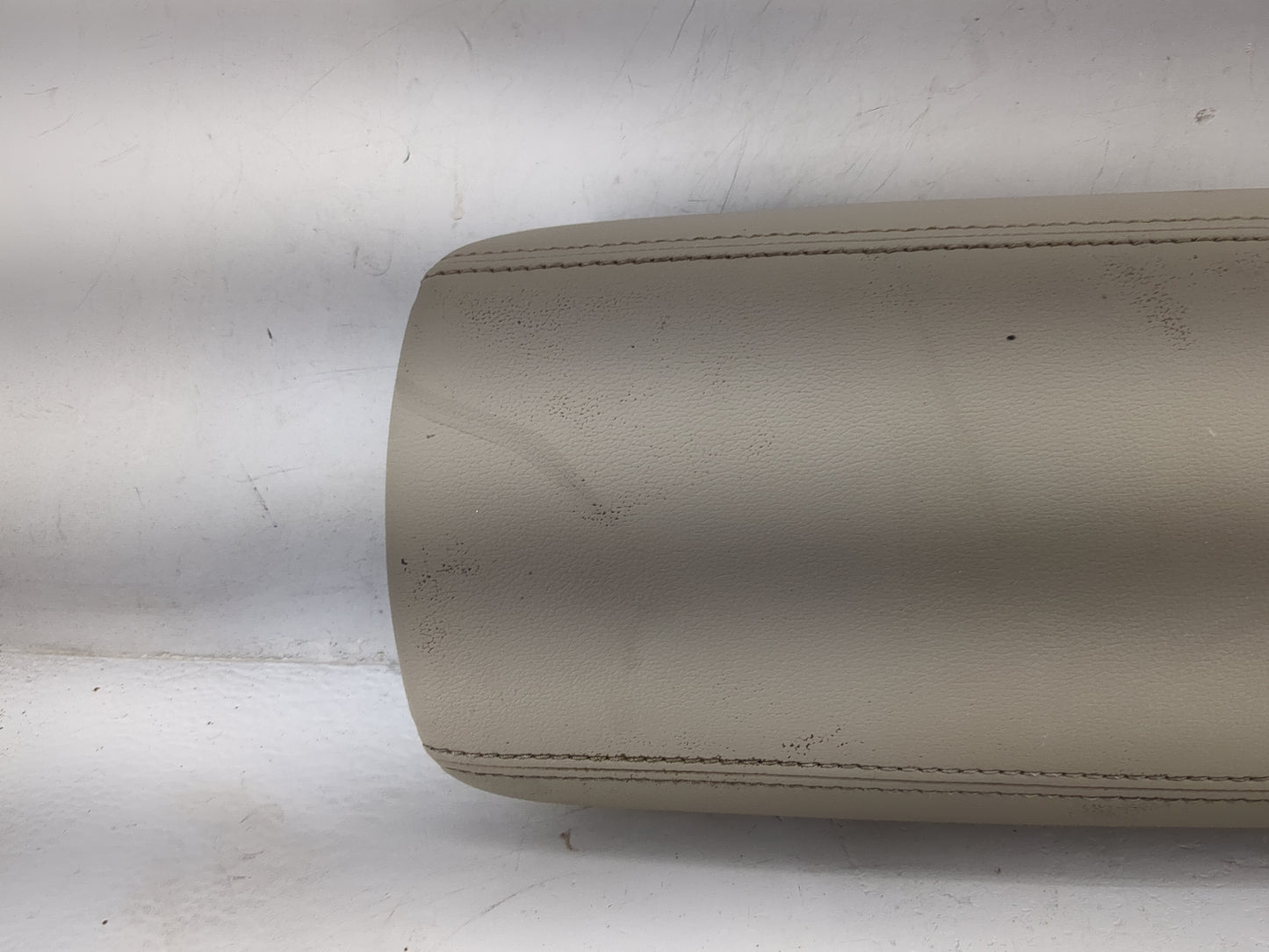 2019 Ford Escape Center Console Armrest Cover Lid P/N:GJ54S045D80 Fits OEM Used Auto Parts - Oemusedautoparts1.com
