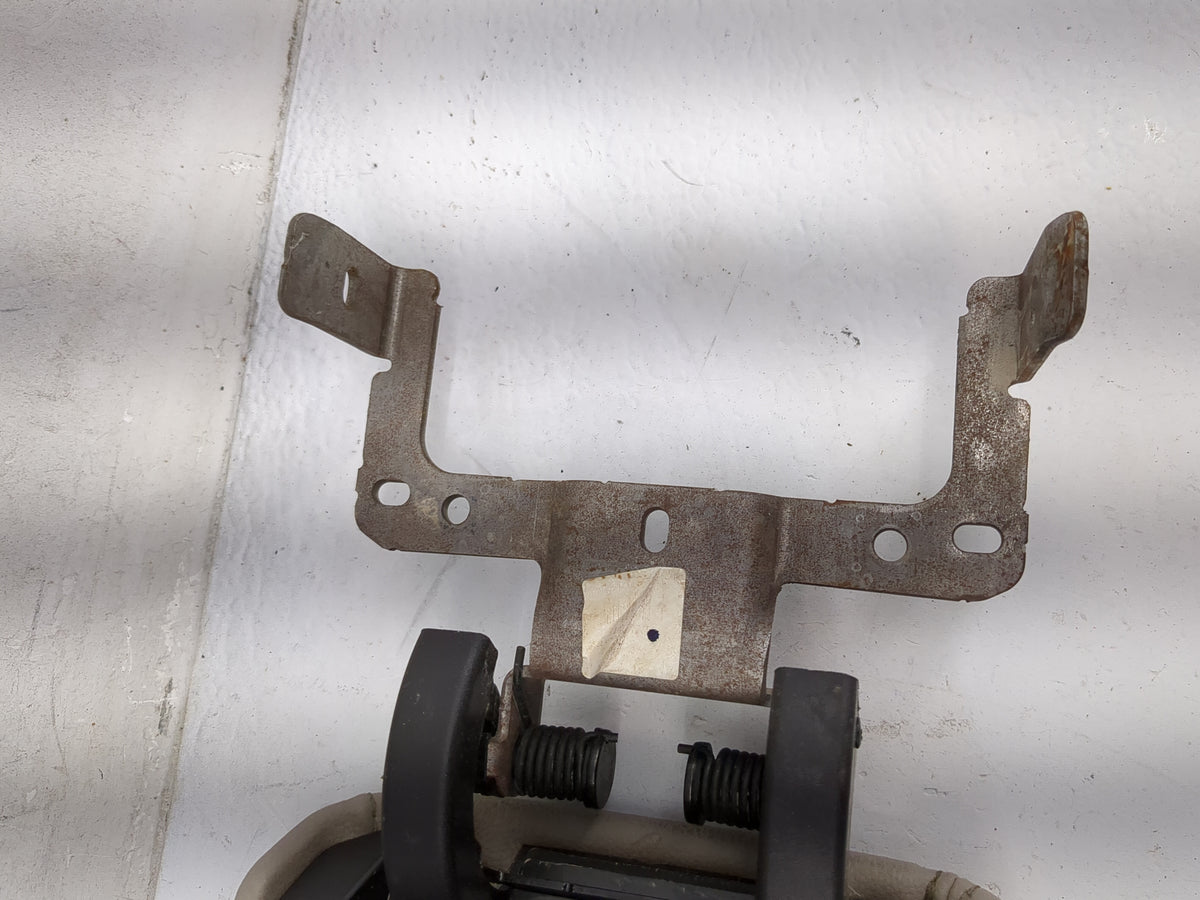 2019 Ford Escape Center Console Armrest Cover Lid P/N:GJ54S045D80 Fits OEM Used Auto Parts - Oemusedautoparts1.com