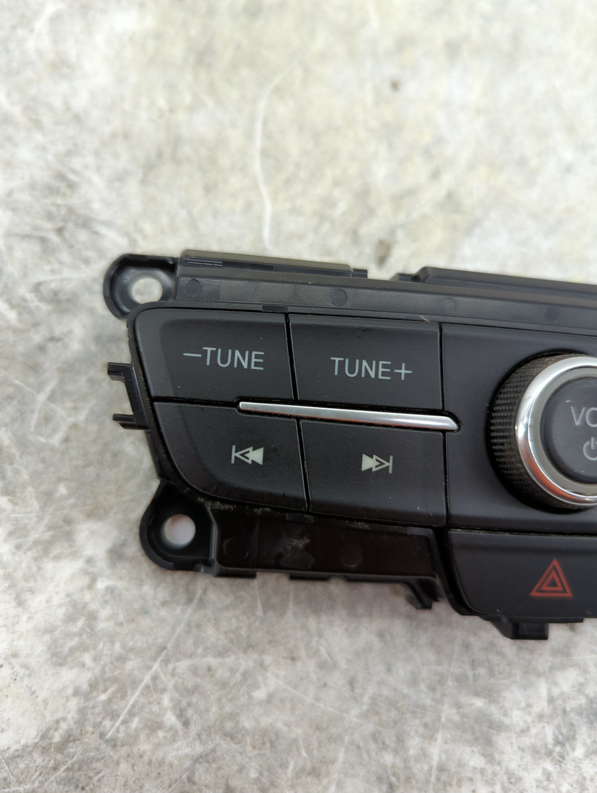 2017-2019 Ford Escape Radio Control Panel 1501332 - Oemusedautoparts1.com