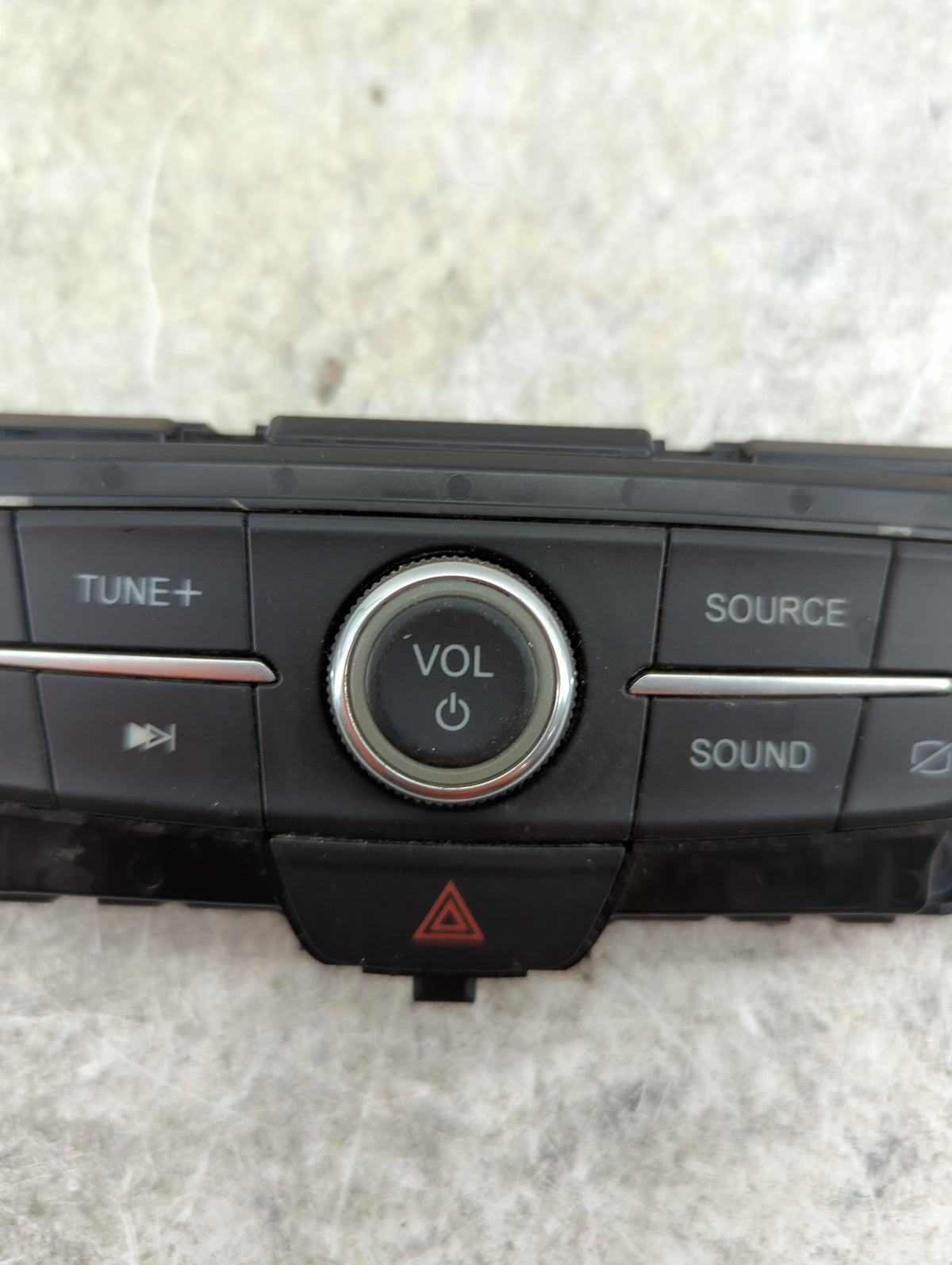 2017-2019 Ford Escape Radio Control Panel 1501332 - Oemusedautoparts1.com