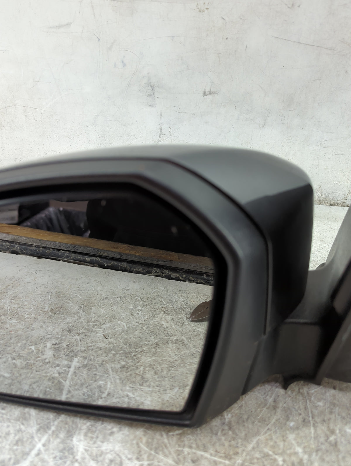 2017-2019 Ford Escape Driver Side View Mirror - Left Door Mirror OEM Used - Oemusedautoparts1.com