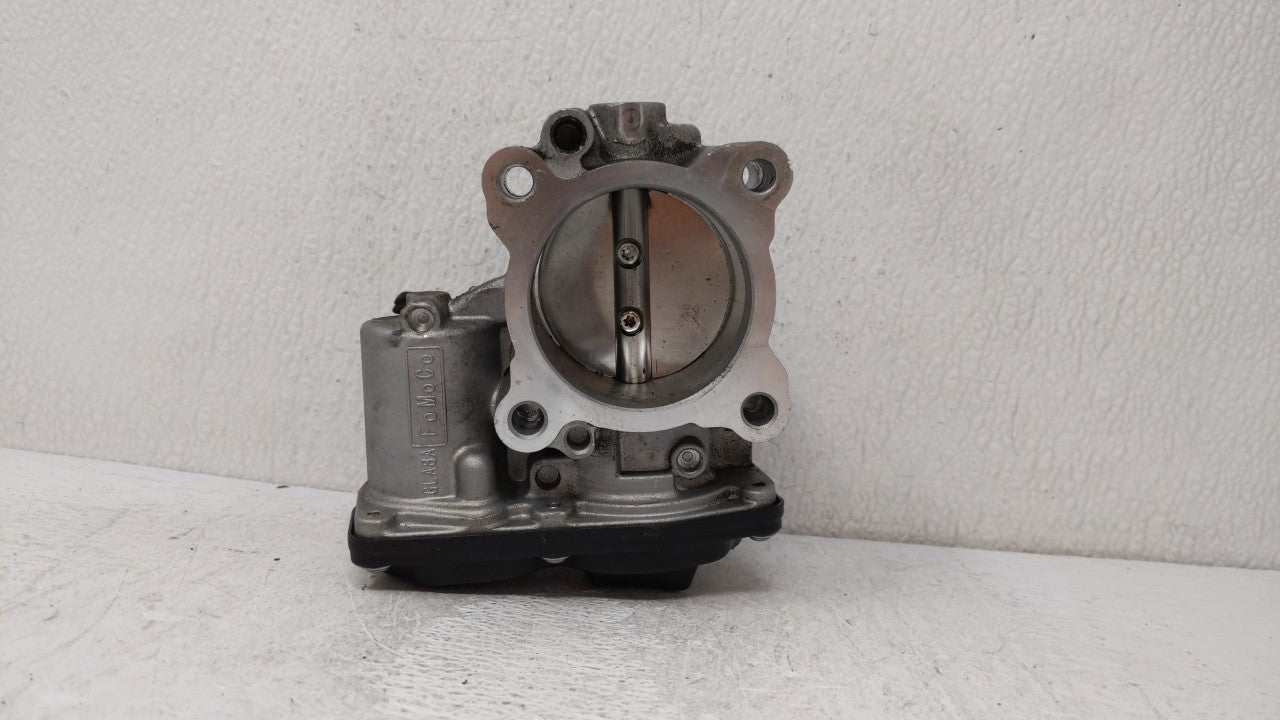 2017-2019 Ford Escape Throttle Body P/N:DS7G-9E991-BB DS7G-9F991-CA Fits Fits 2014 2015 2016 2017 2018 2019 OEM Used Auto Pa