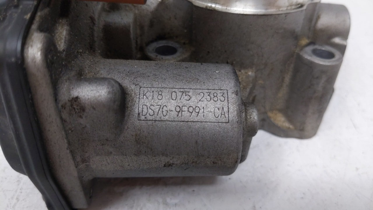 2017-2019 Ford Escape Throttle Body P/N:DS7G-9E991-BB DS7G-9F991-CA Fits Fits 2014 2015 2016 2017 2018 2019 OEM Used Auto Pa