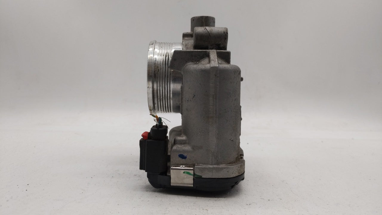 2017-2019 Ford Escape Throttle Body P/N:DS7E-9F991-BB Fits Fits 2014 2015 2016 2017 2018 2019 OEM Used Auto Parts - Oemuseda