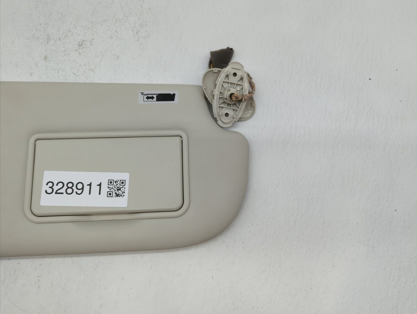 2013-2019 Ford Escape Sun Visor Shade Replacement Passenger Right Mirror Fits Fits 2013 2014 2015 2016 2017 2018 2019 OEM Us