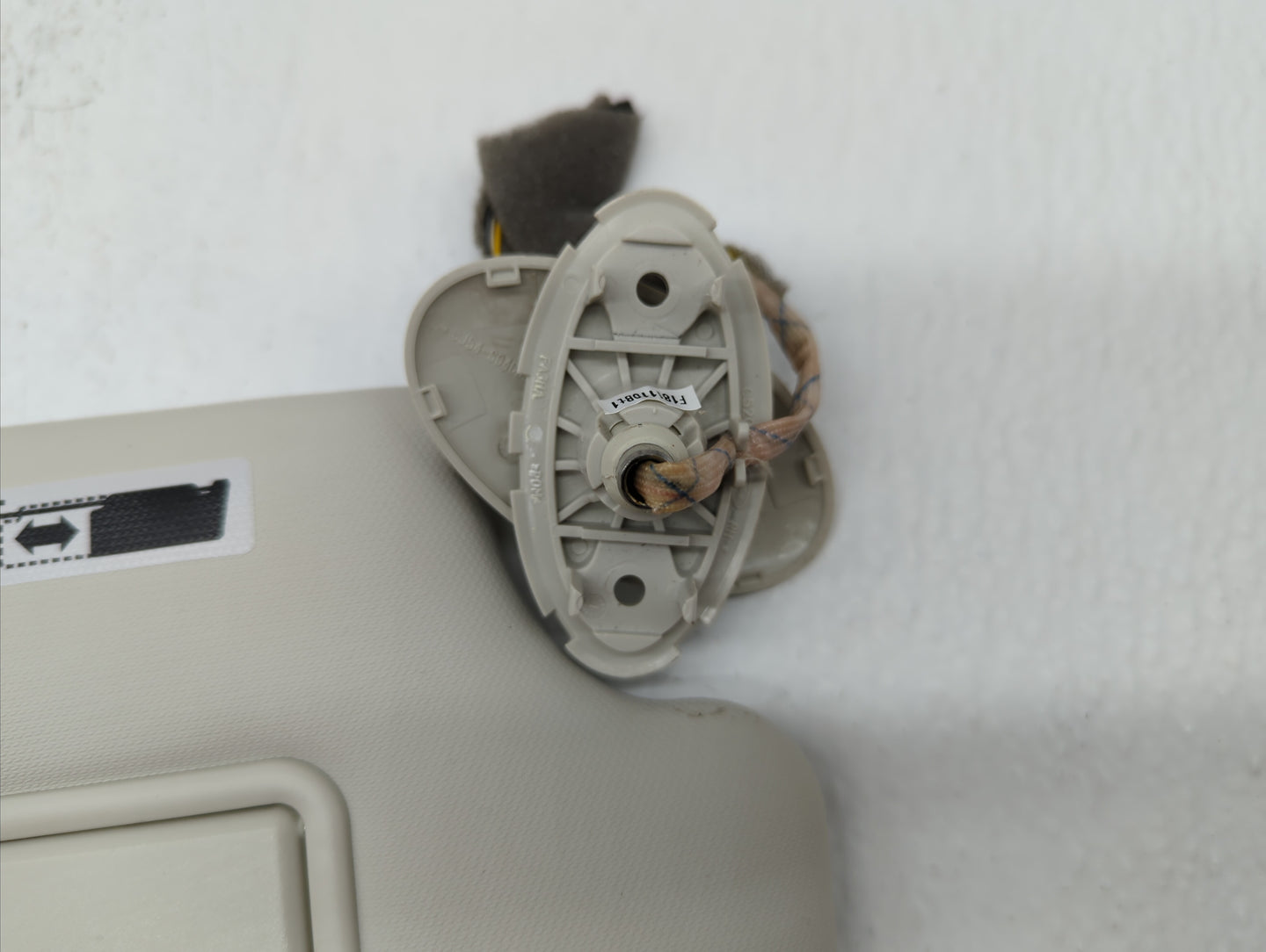 2013-2019 Ford Escape Sun Visor Shade Replacement Passenger Right Mirror Fits Fits 2013 2014 2015 2016 2017 2018 2019 OEM Us