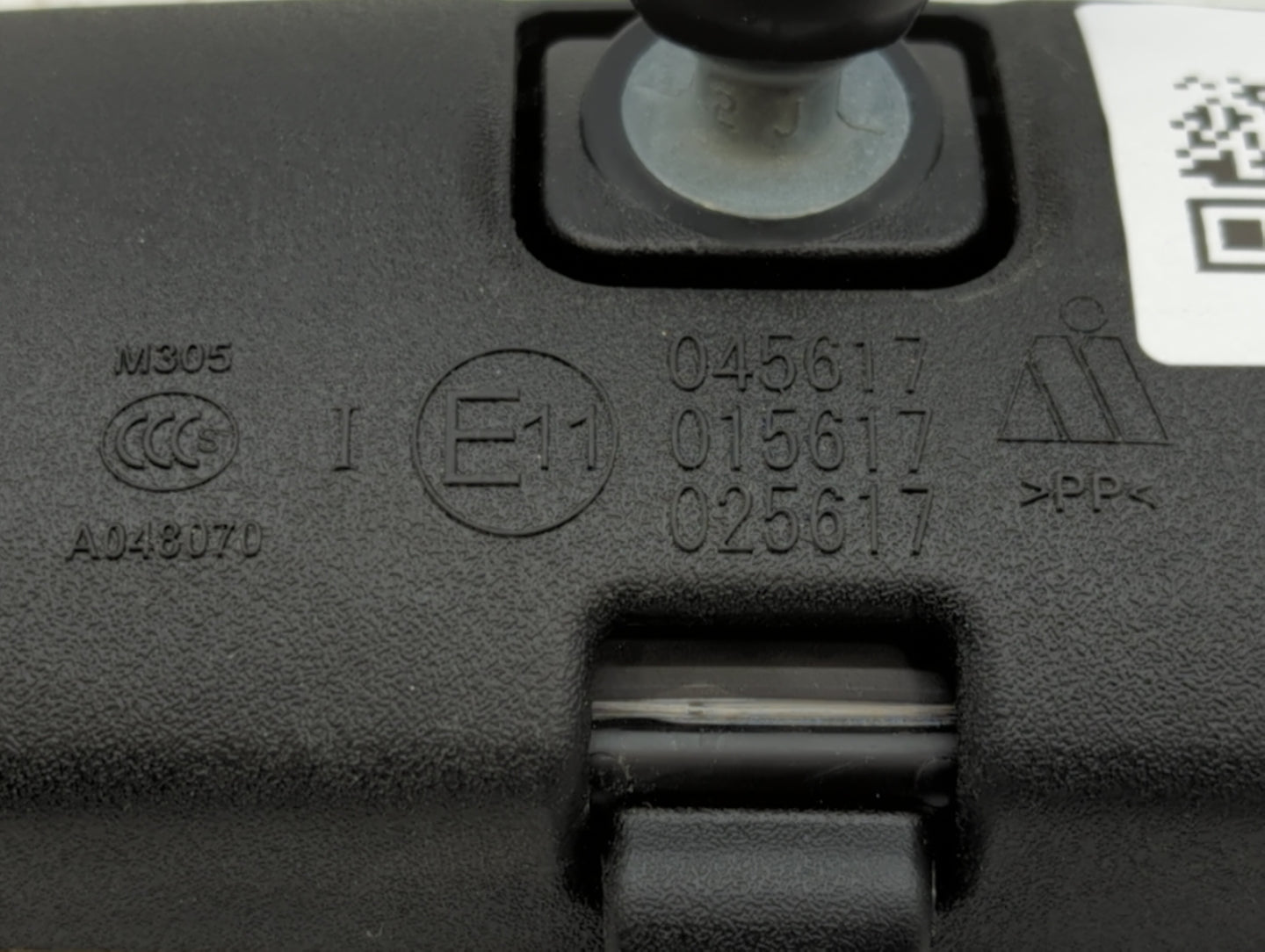 2017-2019 Ford Escape Interior Rear View Mirror Replacement OEM P/N:E11025617 E11015617 Fits Fits 2015 2016 2017 2018 2019 O