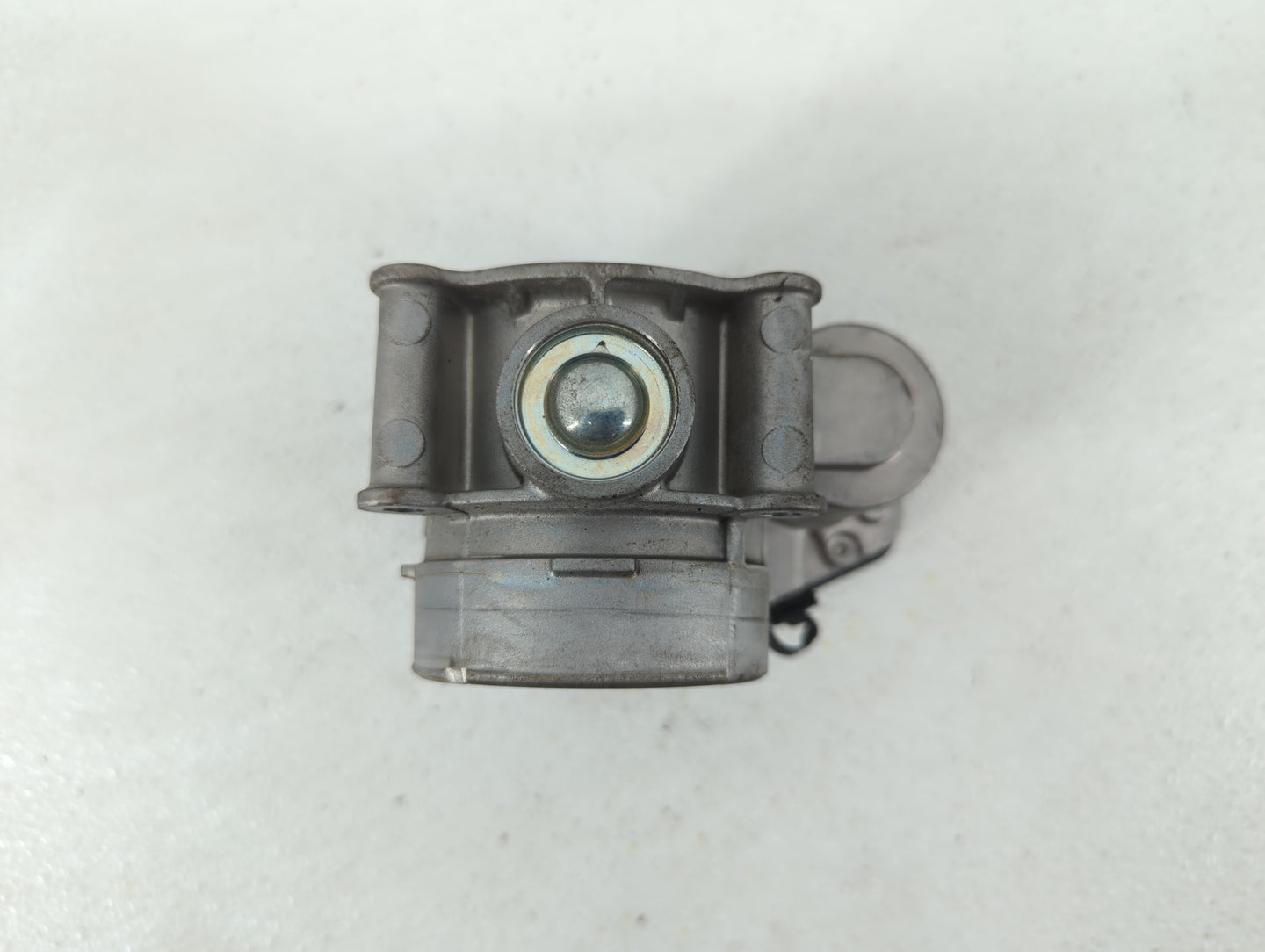 2013-2019 Ford Escape Throttle Body P/N:DS7E-9F991-AK DS7E-9F991-AD Fits Fits 2013 2014 2015 2016 2017 2018 2019 2020 OEM Us