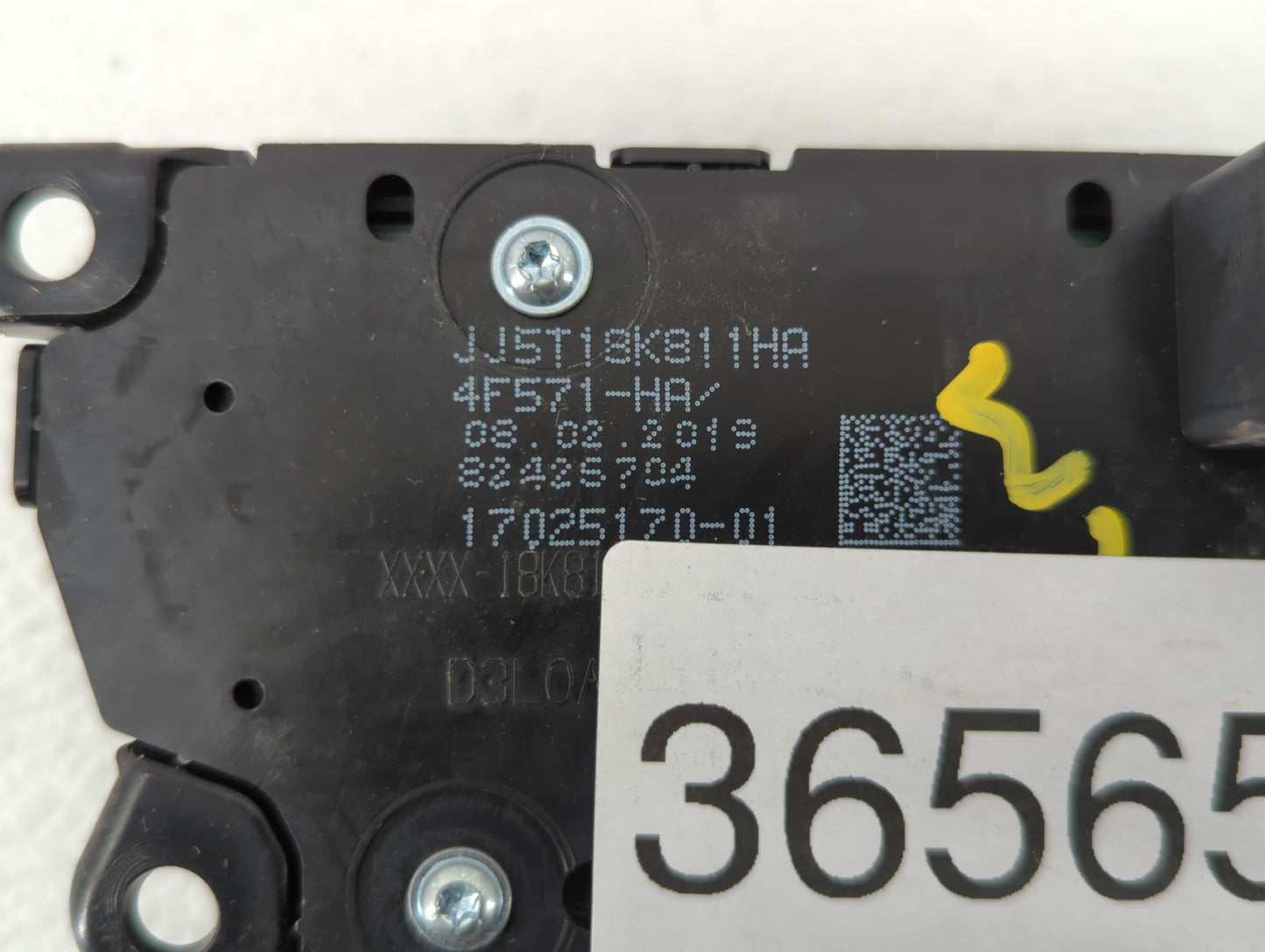 2017-2019 Ford Escape Radio AM FM Cd Player Receiver Replacement P/N:F1CT18K811HC JJ5T-18K811-HA Fits Fits 2017 2018 2019 OE