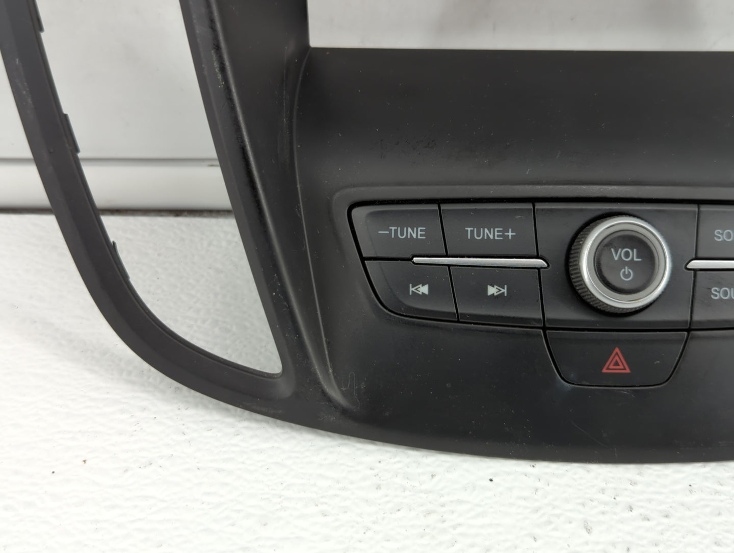 2017-2019 Ford Escape Radio Control Panel - Oemusedautoparts1.com