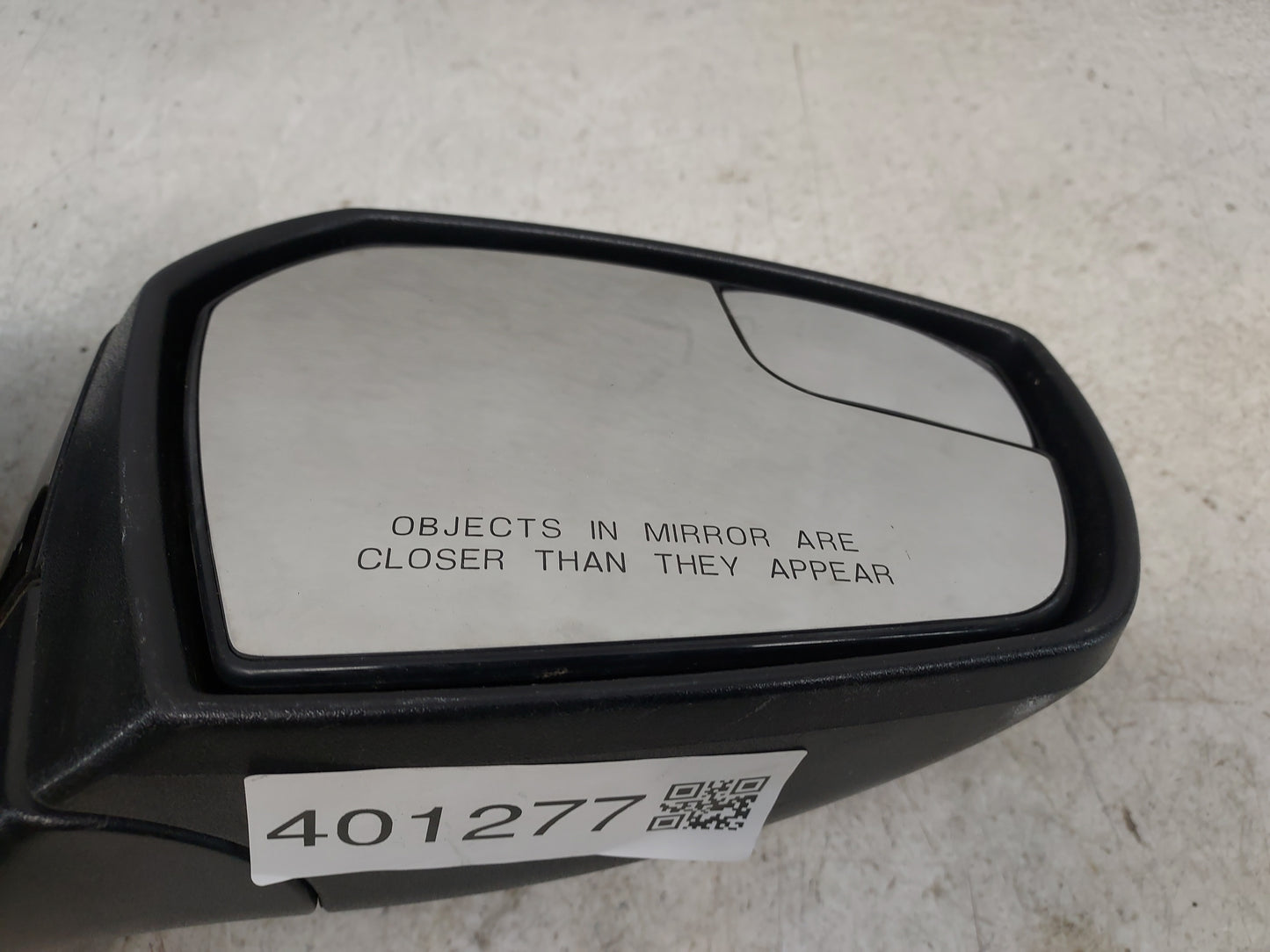 2017-2019 Ford Escape Passenger Side View Mirror - Right Door Mirror OEM Used - Oemusedautoparts1.com