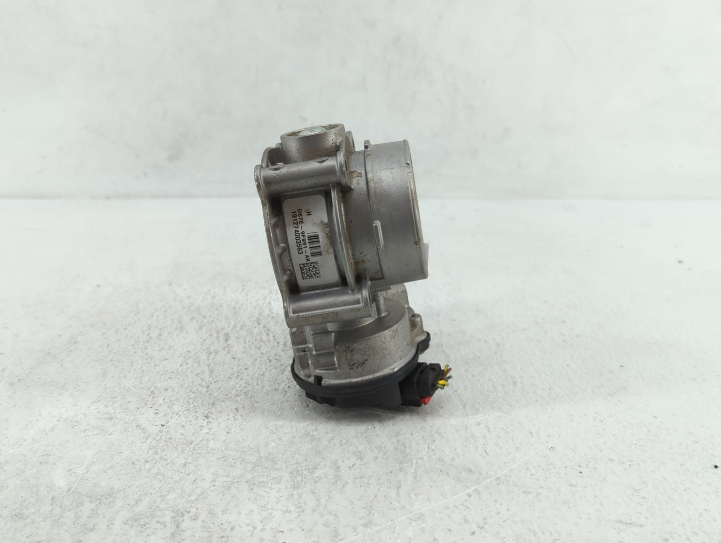 2013-2019 Ford Escape Throttle Body P/N:DS7E-9F991-AG DS7E-9F991-AK Fits Fits 2013 2014 2015 2016 2017 2018 2019 2020 OEM Us