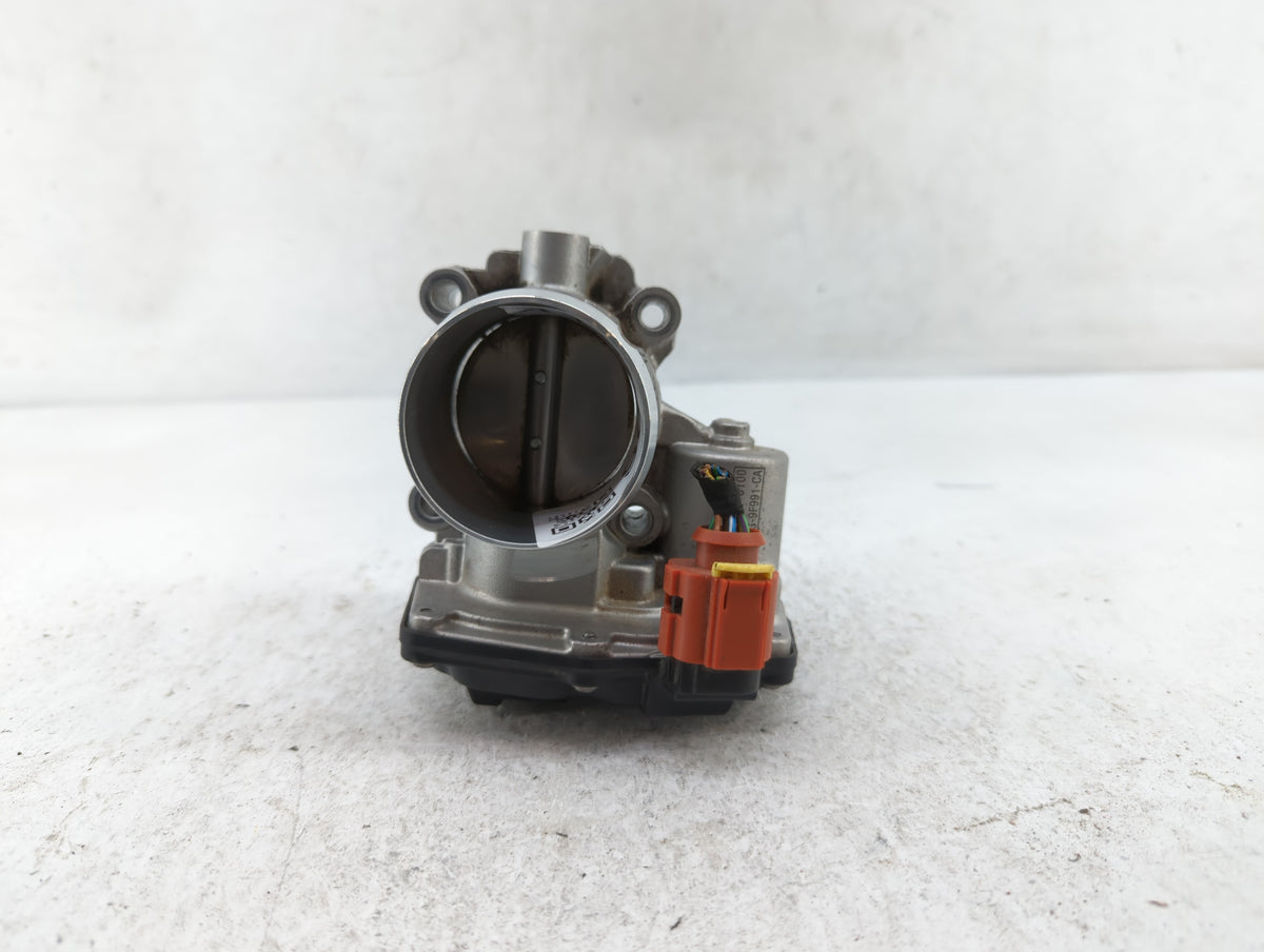 2017-2019 Ford Escape Throttle Body P/N:DS7G-9F991-CA Fits Fits 2014 2015 2016 2017 2018 2019 2020 OEM Used Auto Parts - Oem