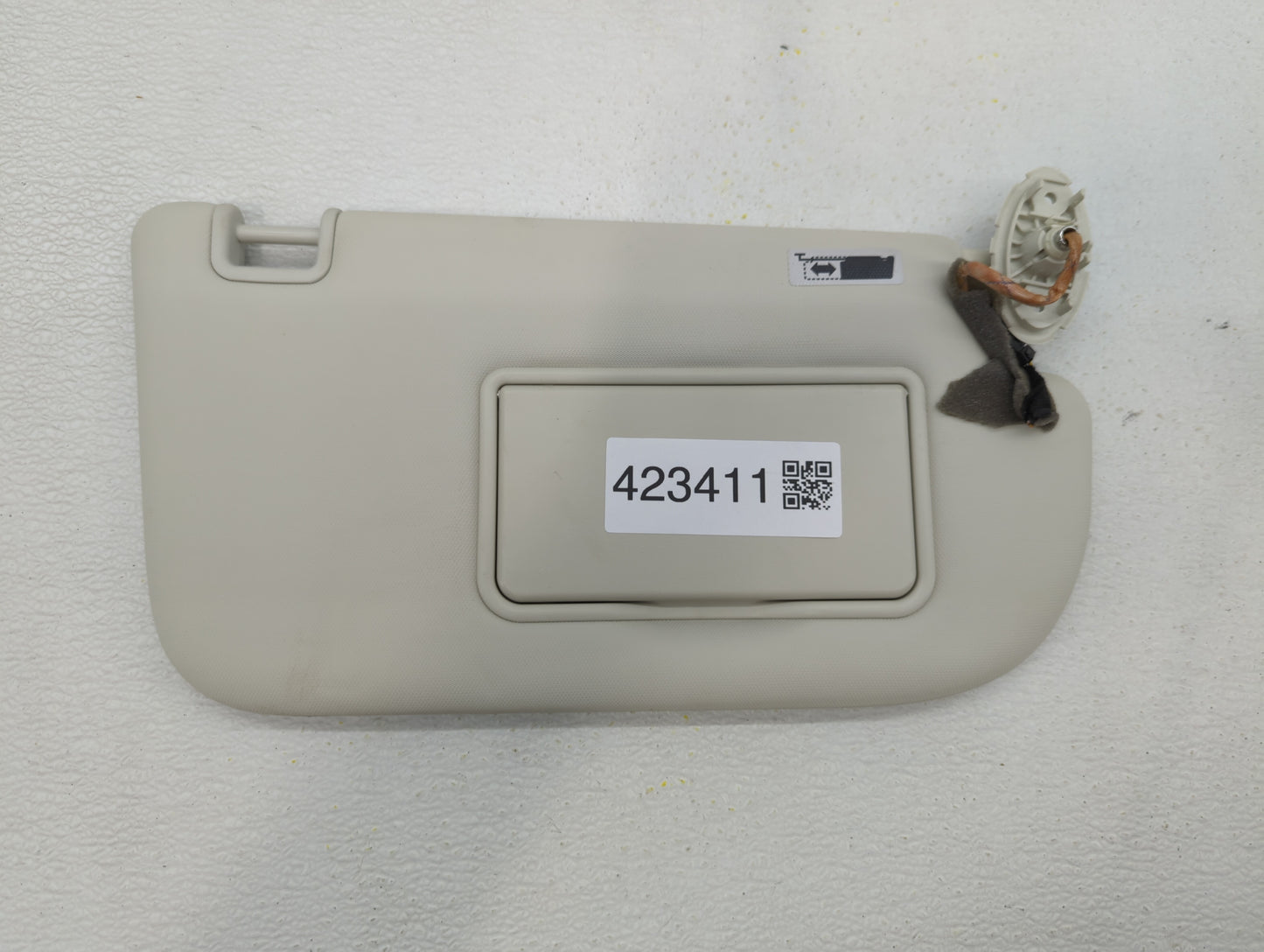 2013-2019 Ford Escape Sun Visor Shade Replacement Passenger Right Mirror Fits Fits 2013 2014 2015 2016 2017 2018 2019 OEM Us