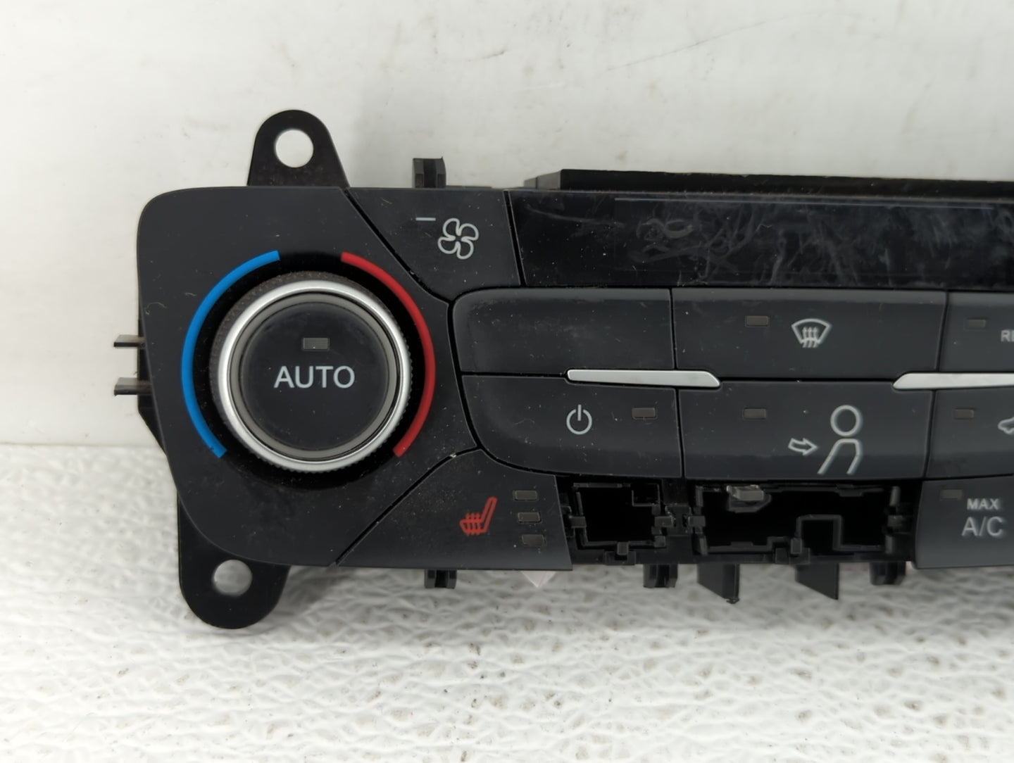 2018-2019 Ford Escape Climate Control Module Temperature AC/Heater Replacement P/N:GJ5T-18C612-CJ GJ5T-18C612-CH Fits OEM Us