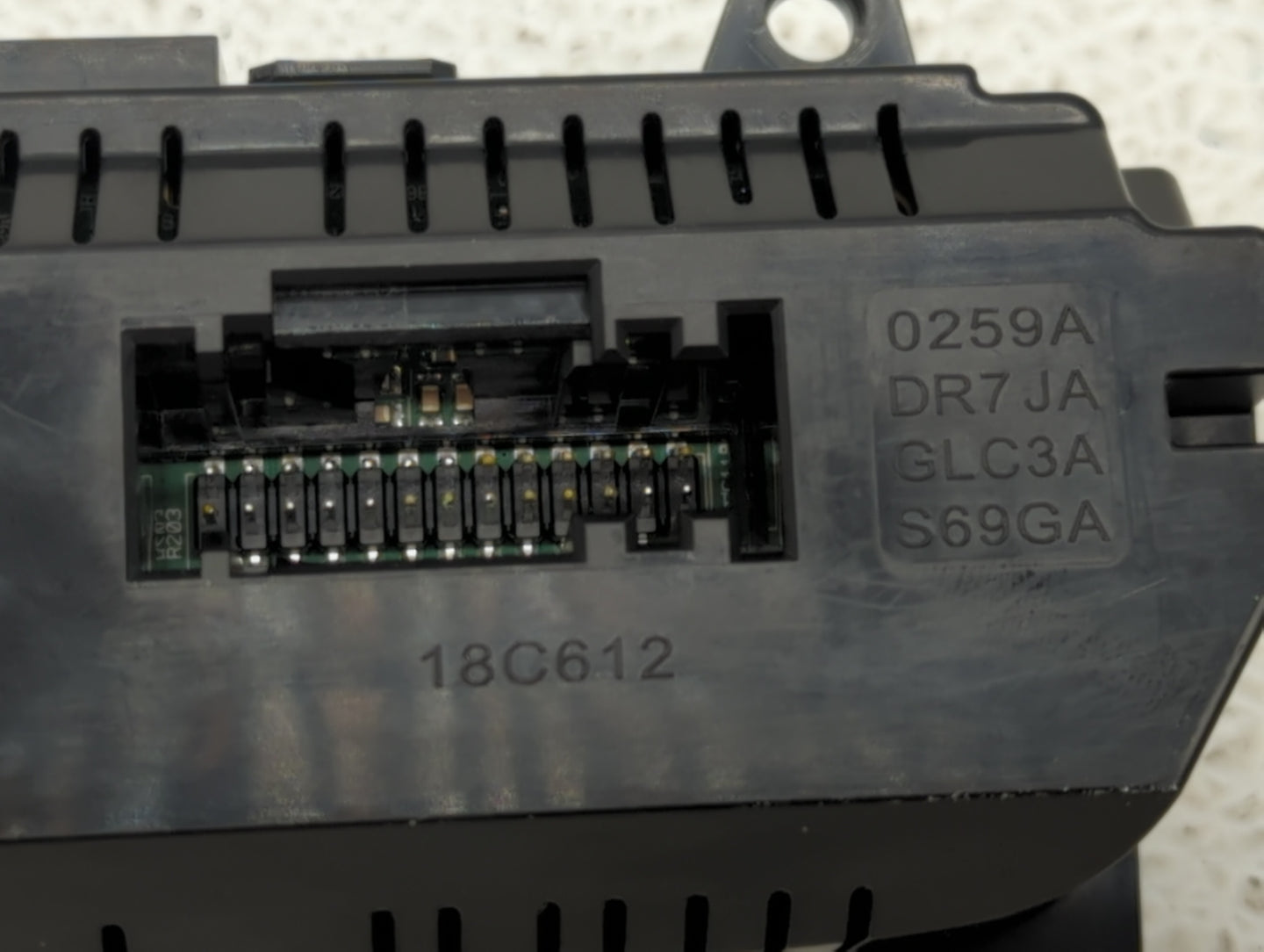 2018-2019 Ford Escape Climate Control Module Temperature AC/Heater Replacement P/N:GJ5T-18C612-CJ GJ5T-18C612-CH Fits OEM Us