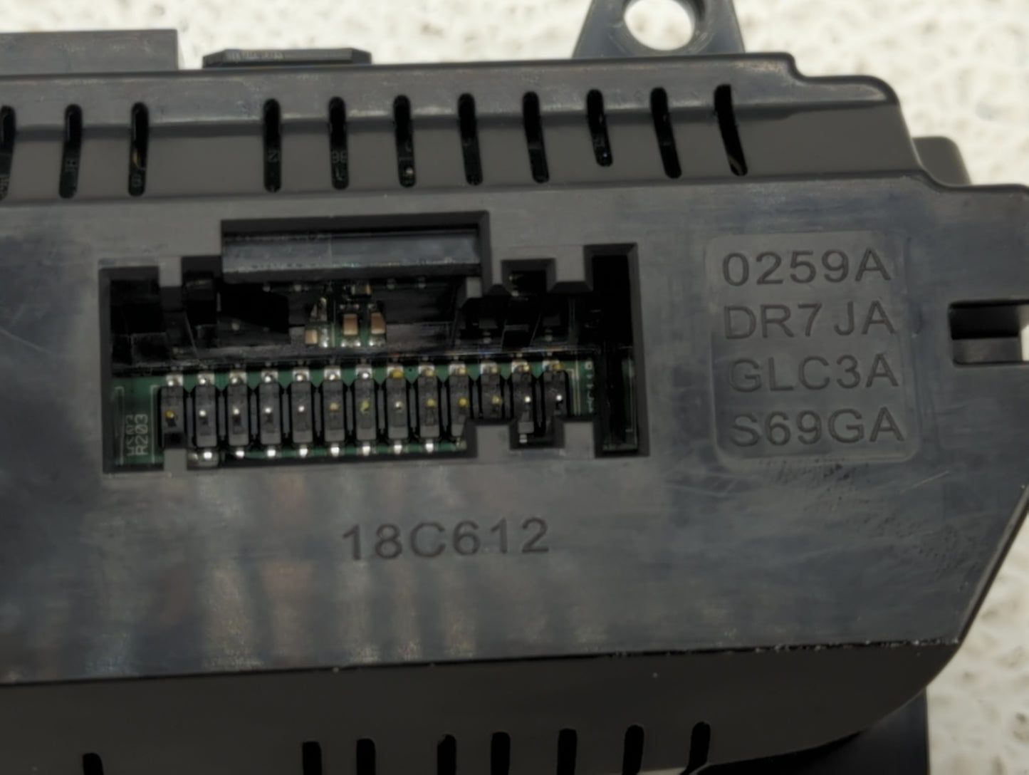 2018-2019 Ford Escape Climate Control Module Temperature AC/Heater Replacement P/N:GJ5T-18C612-CJ GJ5T-18C612-CH Fits OEM Us