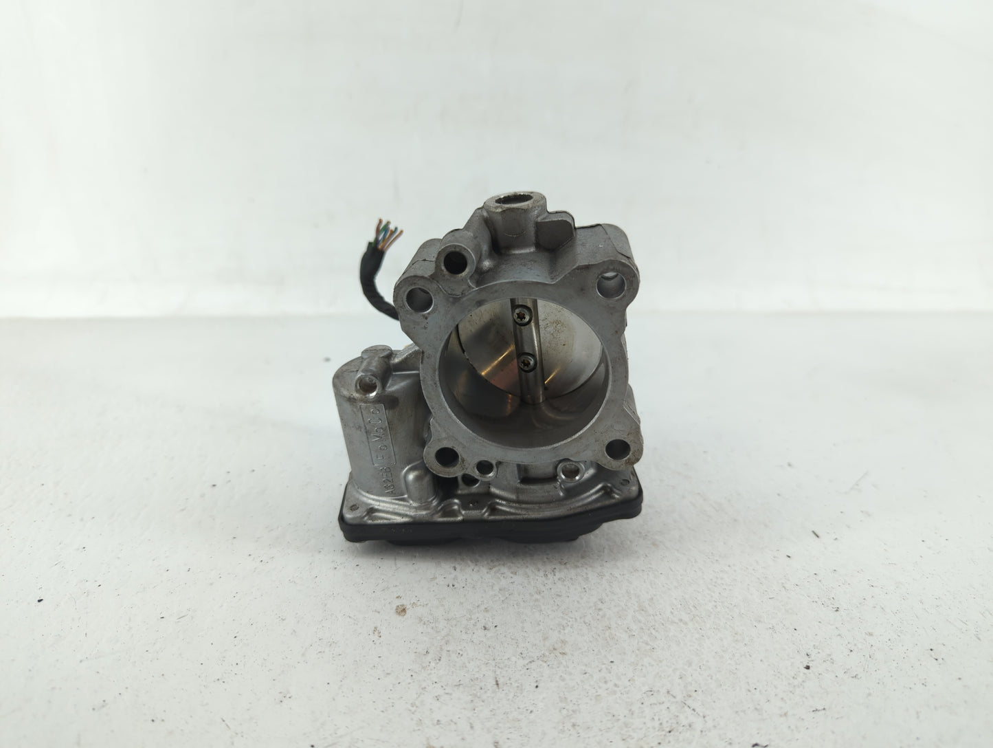 2017-2019 Ford Escape Throttle Body P/N:DS7G-9F991-BB DS7G-9F991-CA Fits Fits 2014 2015 2016 2017 2018 2019 2020 OEM Used Au