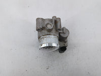 2017-2019 Ford Escape Throttle Body P/N:DS7G-9F991-BB DS7G-9F991-CA Fits Fits 2014 2015 2016 2017 2018 2019 2020 OEM Used Au