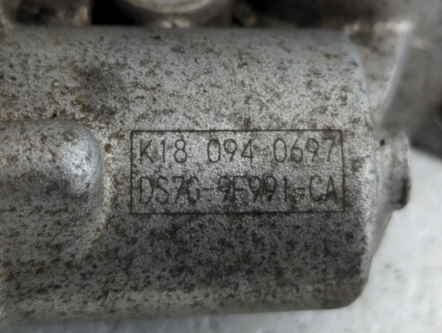 2017-2019 Ford Escape Throttle Body P/N:DS7G-9F991-BB DS7G-9F991-CA Fits Fits 2014 2015 2016 2017 2018 2019 2020 OEM Used Au