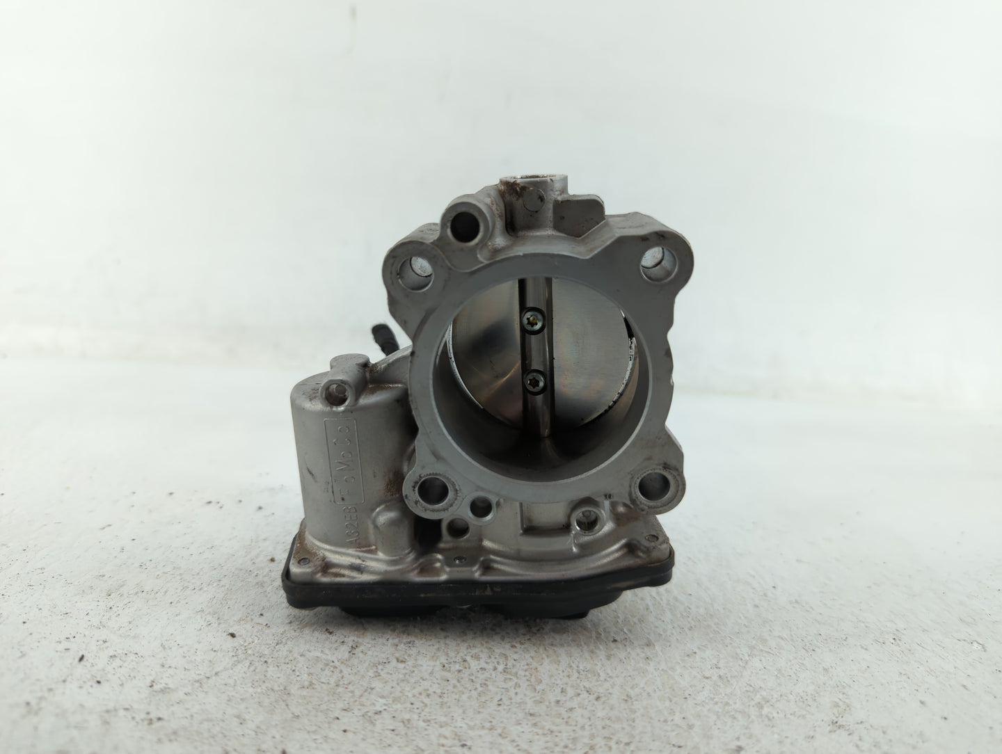 2017-2019 Ford Escape Throttle Body P/N:DS7G-9F991-BB DS7G-9F991-CA Fits Fits 2014 2015 2016 2017 2018 2019 2020 OEM Used Au