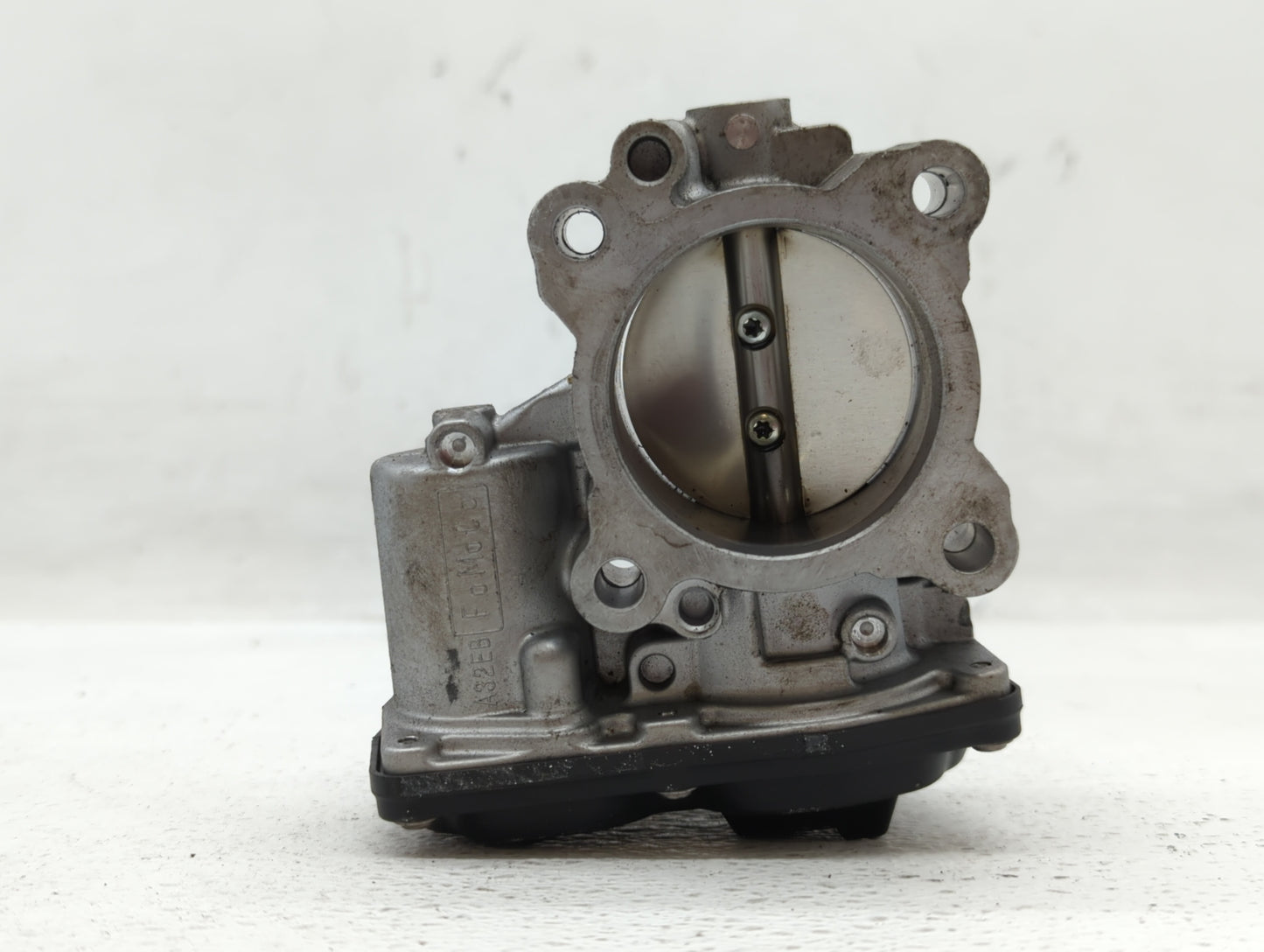 2017-2019 Ford Escape Throttle Body P/N:DS7G-9F991-BB DS7G-9F991-CA Fits Fits 2014 2015 2016 2017 2018 2019 2020 OEM Used Au