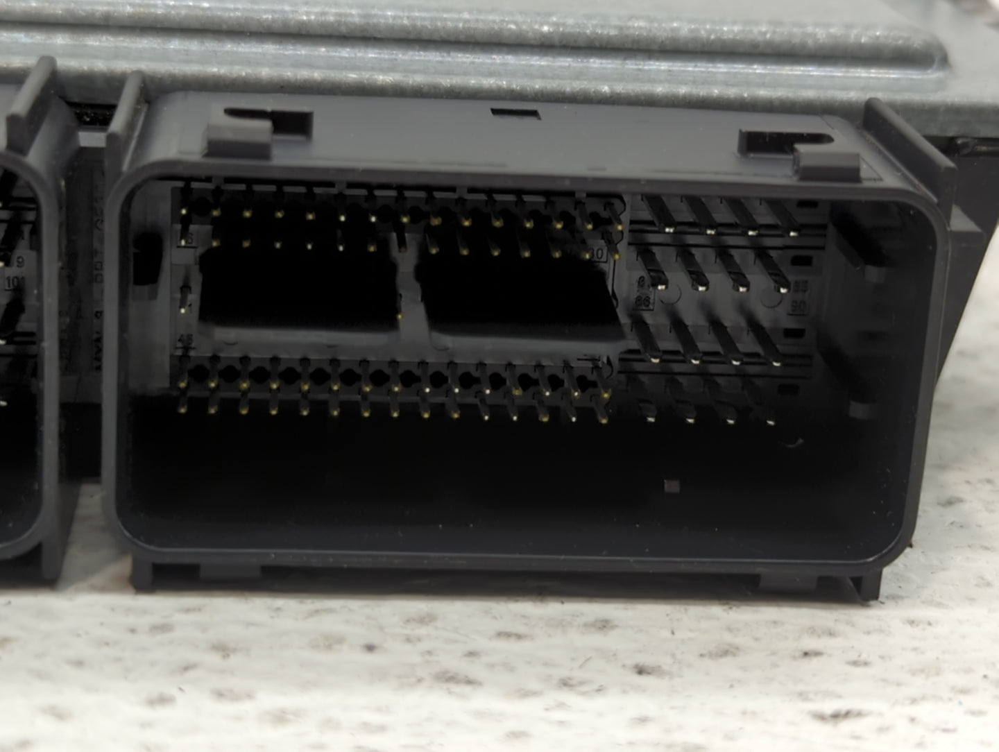 2017-2019 Ford Escape PCM Engine Control Computer ECU ECM PCU OEM P/N:HJ5A-12A650-MA FV6A-12B684-AB Fits Fits 2017 2018 2019