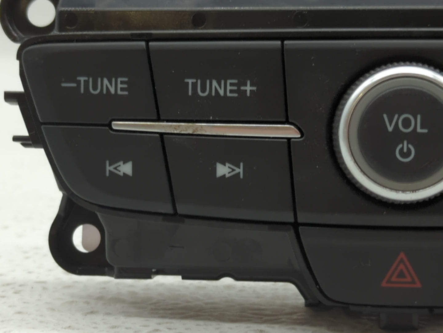 2017-2019 Ford Escape Am Fm Cd Player Radio Receiver - Oemusedautoparts1.com
