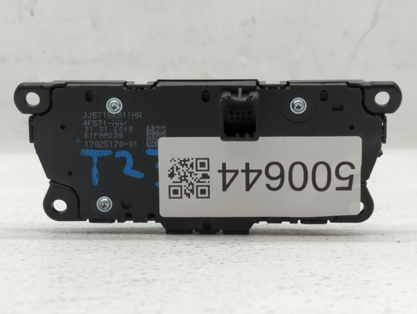 2017-2019 Ford Escape Am Fm Cd Player Radio Receiver - Oemusedautoparts1.com