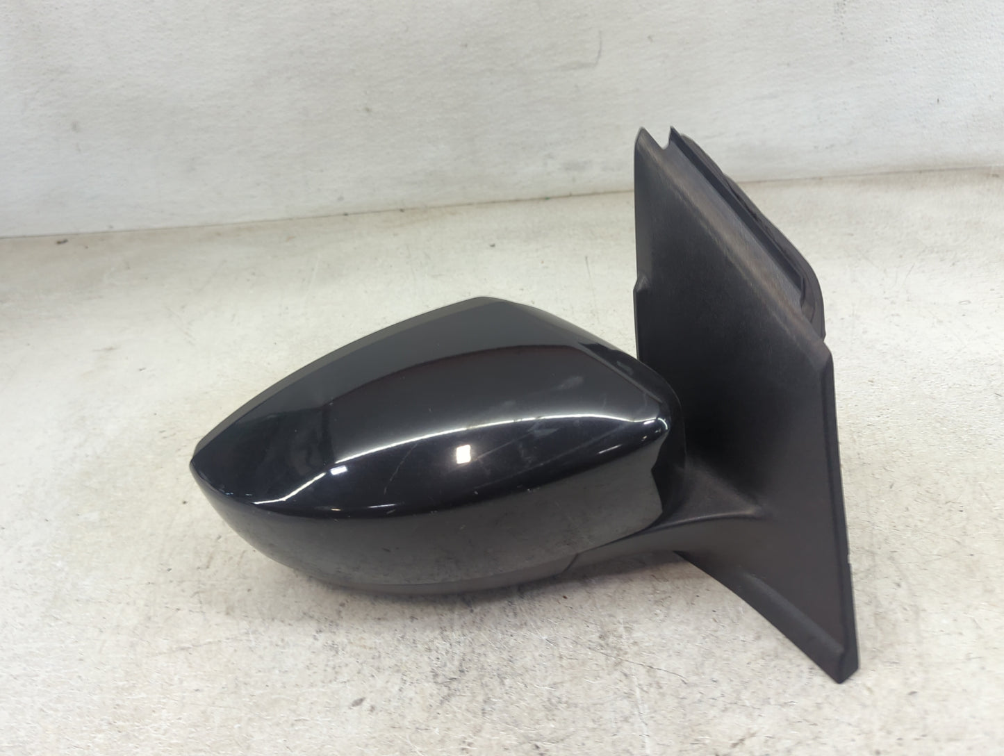 2017-2019 Ford Escape Passenger Side View Mirror - Right Door Mirror OEM Used - Oemusedautoparts1.com