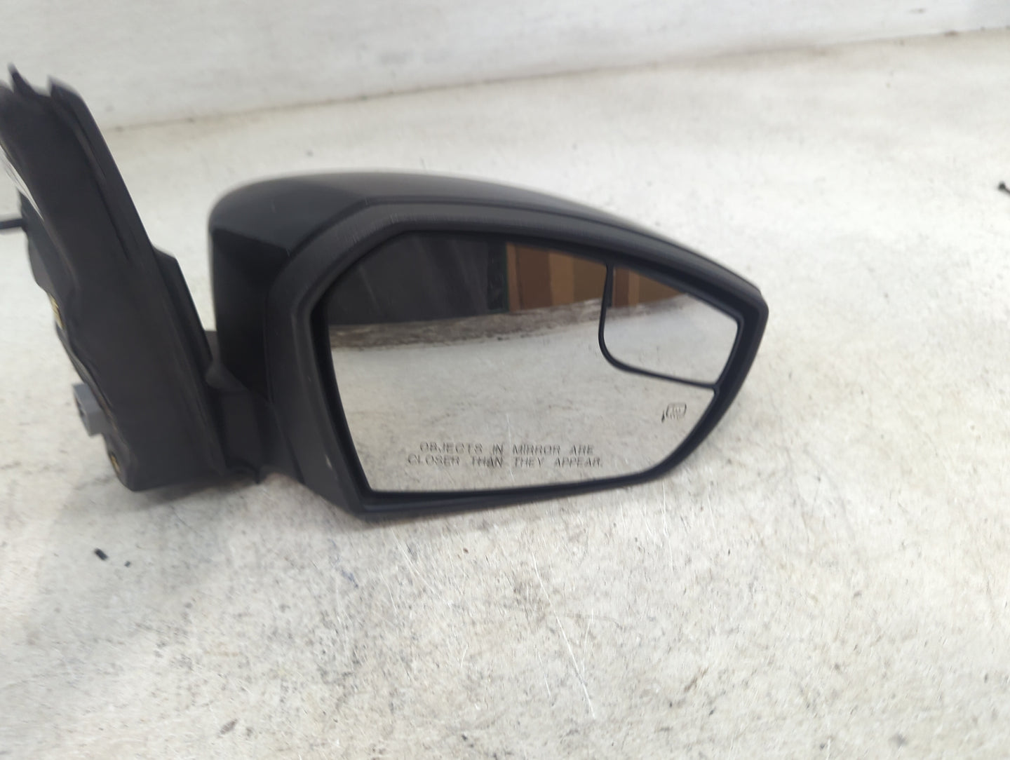 2017-2019 Ford Escape Passenger Side View Mirror - Right Door Mirror OEM Used - Oemusedautoparts1.com