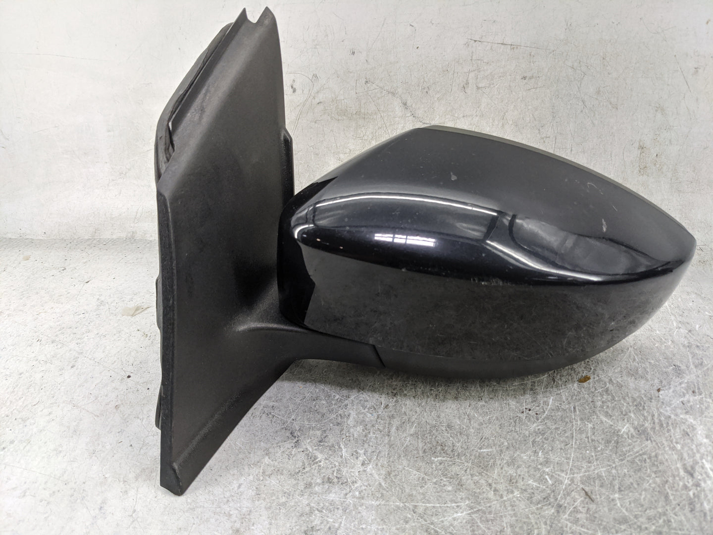 2017-2019 Ford Escape Driver Side View Mirror - Left Door Mirror OEM Used - Oemusedautoparts1.com
