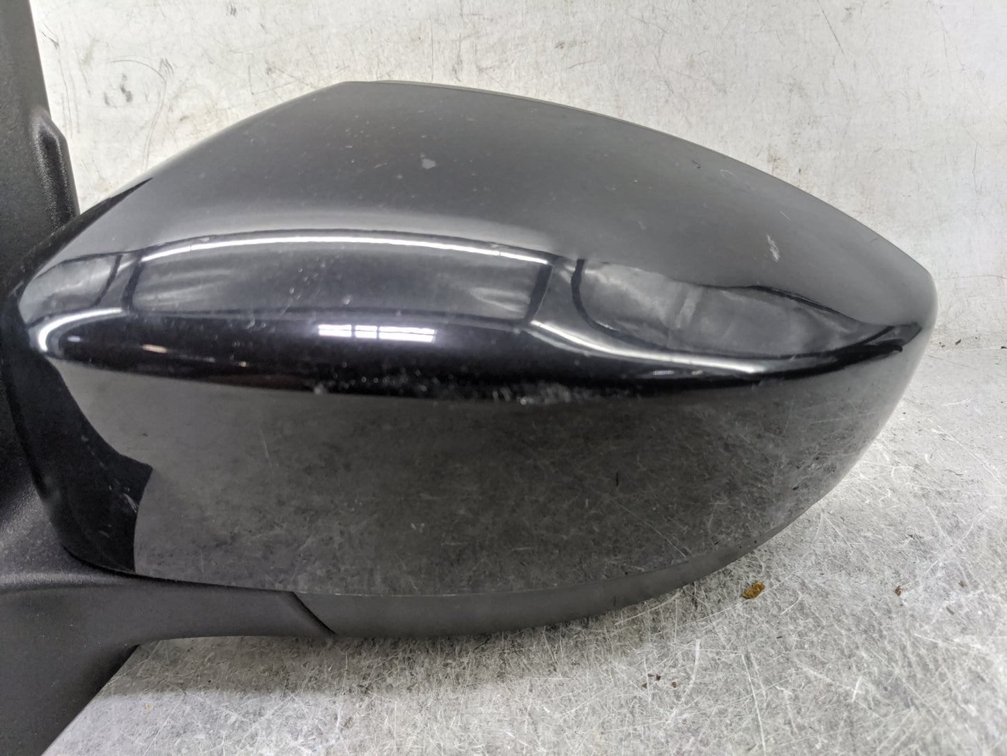 2017-2019 Ford Escape Driver Side View Mirror - Left Door Mirror OEM Used - Oemusedautoparts1.com