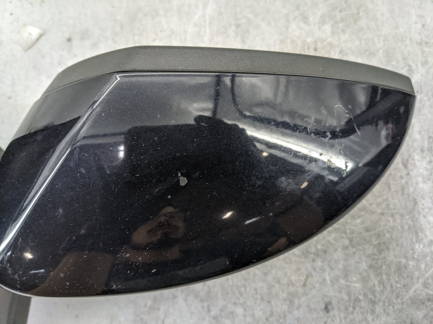 2017-2019 Ford Escape Driver Side View Mirror - Left Door Mirror OEM Used - Oemusedautoparts1.com