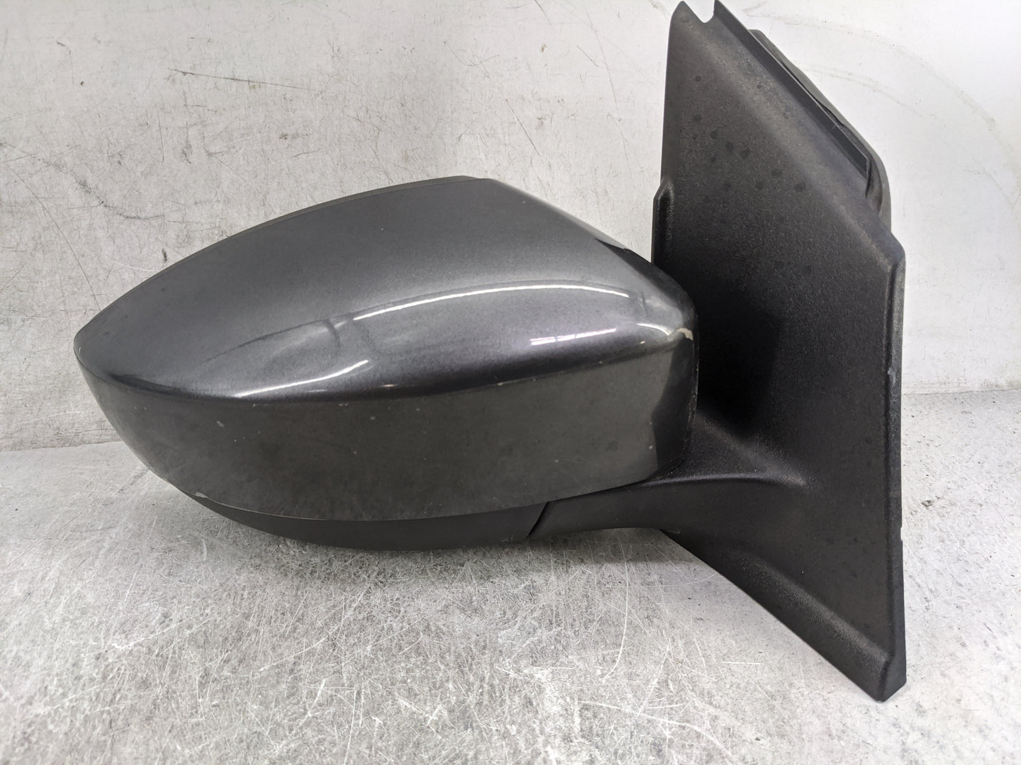 2017-2019 Ford Escape Passenger Side View Mirror - Right Door Mirror OEM Used - Oemusedautoparts1.com