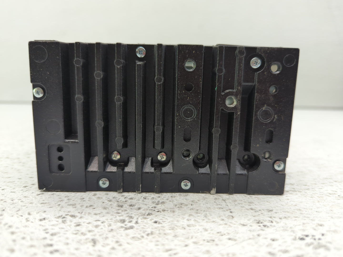 2019 Ford Escape Radio AM FM Cd Player Receiver Replacement P/N:GJ5T-19C107-KA GJ5T-19C107-HA Fits OEM Used Auto Parts - Oem