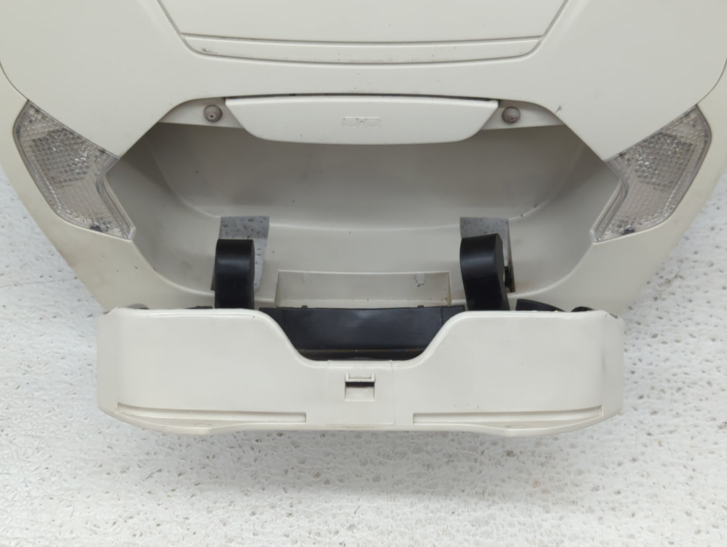 2019 Ford Escape Overhead Roof Console Cream - Oemusedautoparts1.com