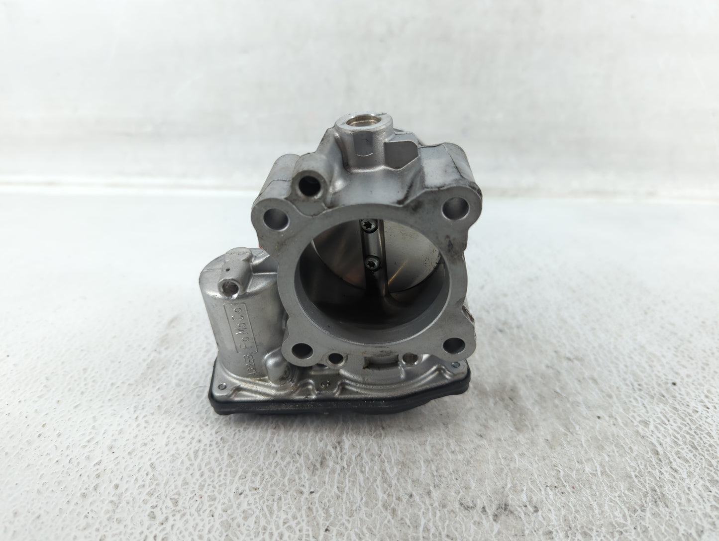 2017-2019 Ford Escape Throttle Body P/N:DS7G-9F991-CA Fits Fits 2014 2015 2016 2017 2018 2019 2020 OEM Used Auto Parts - Oem