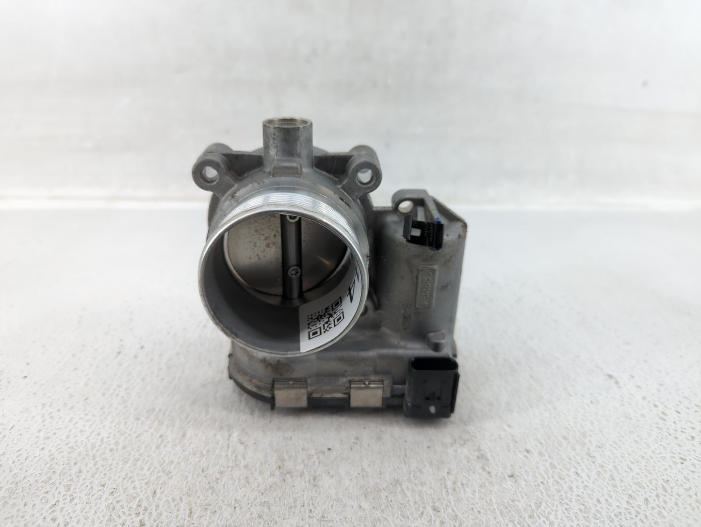 2017-2019 Ford Escape Throttle Body P/N:DS7E-9F991-BB Fits Fits 2014 2015 2016 2017 2018 2019 2020 2021 2022 OEM Used Auto P