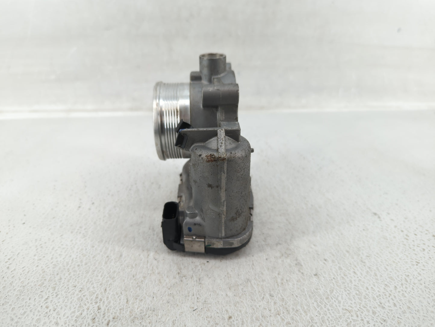 2017-2019 Ford Escape Throttle Body P/N:DS7E-9F991-BB Fits Fits 2014 2015 2016 2017 2018 2019 2020 2021 2022 OEM Used Auto P