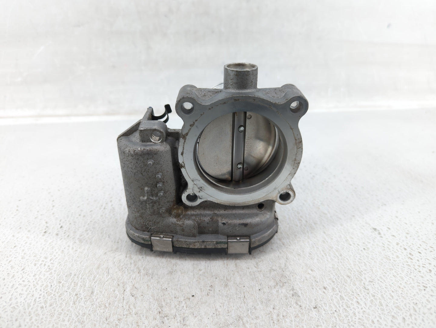 2017-2019 Ford Escape Throttle Body P/N:DS7E-9F991-BB Fits Fits 2014 2015 2016 2017 2018 2019 2020 2021 2022 OEM Used Auto P