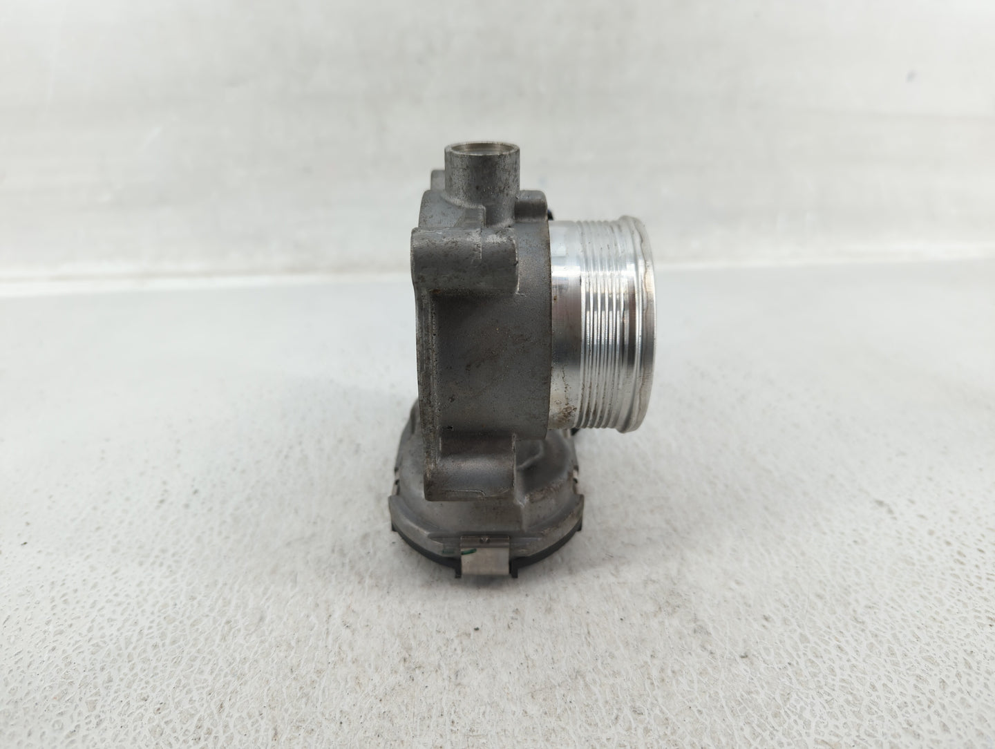 2017-2019 Ford Escape Throttle Body P/N:DS7E-9F991-BB Fits Fits 2014 2015 2016 2017 2018 2019 2020 2021 2022 OEM Used Auto P