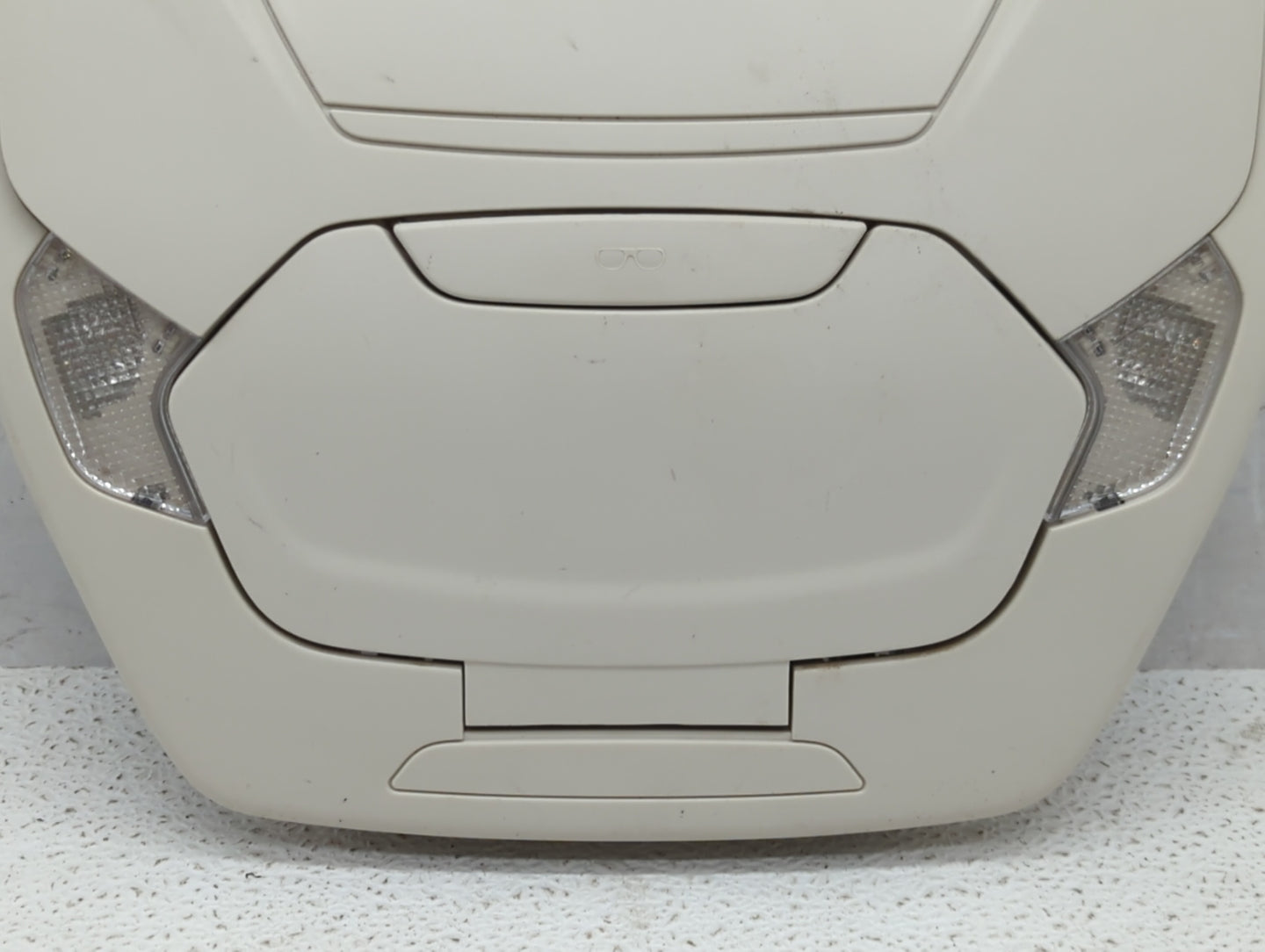 2019 Ford Escape Overhead Roof Console - Oemusedautoparts1.com