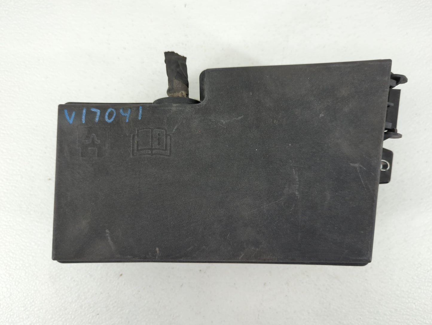 2019 Ford Escape Fusebox Fuse Box Panel Relay Module P/N:AV6T-14A067-AD Fits OEM Used Auto Parts - Oemusedautoparts1.com